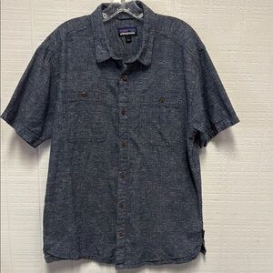 Patagonia Men's Blue Short Sleeve Shirt